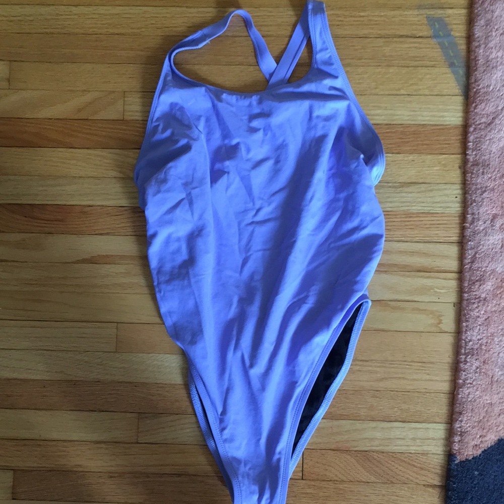 Jolyn 34 (fits like a 32)